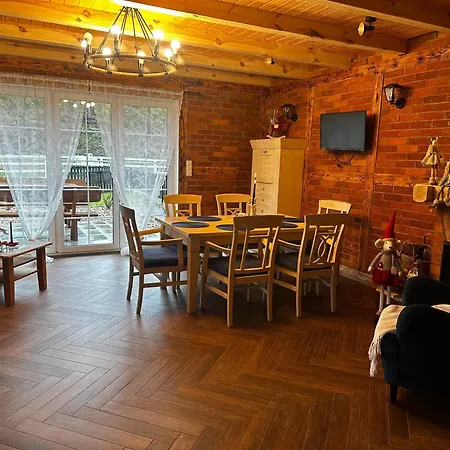 Leśny Zakątek Na Gwizdówce * Sierakowice (Pomerania)